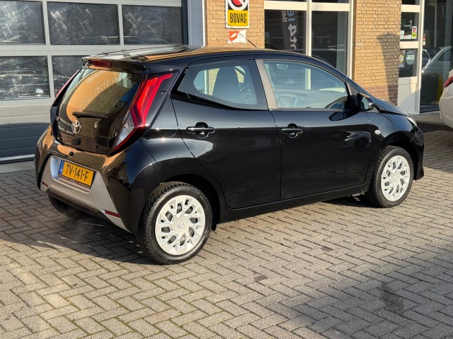 TOYOTA AYGO 1.0 VVT-I X-PLAY LIMITED 5-DEURS NL-AUTO/1E EIG. , Autobedrijf Gert van Keulen, Bathmen