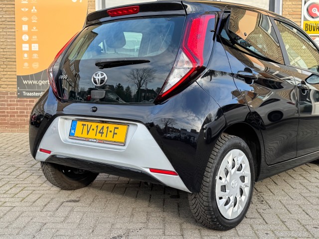 TOYOTA AYGO 1.0 VVT-I X-PLAY LIMITED 5-DEURS NL-AUTO/1E EIG. , Autobedrijf Gert van Keulen, Bathmen