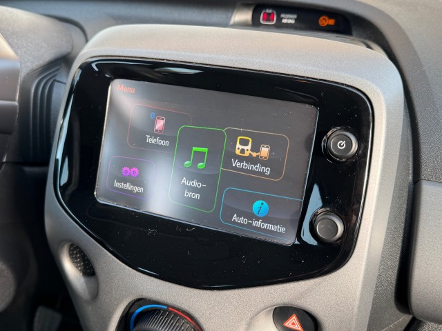 TOYOTA AYGO 1.0 VVT-I X-PLAY LIMITED 5-DEURS NL-AUTO/1E EIG. , Autobedrijf Gert van Keulen, Bathmen