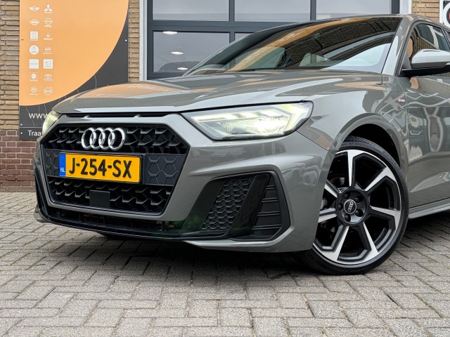 AUDI A1 SPORTBACK 25 TFSI S-LINE SPORT HALF LEER/LED/18/VIRTUAL/NL-AUTO, Autobedrijf Gert van Keulen, Bathmen