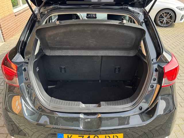 MAZDA 2 1.5 SKYACTIV-G LUXURY 5-DEURS NAVI/LED/CRUISE/CAMERA/NL-AUTO/1E EIG., Autobedrijf Gert van Keulen, Bathmen