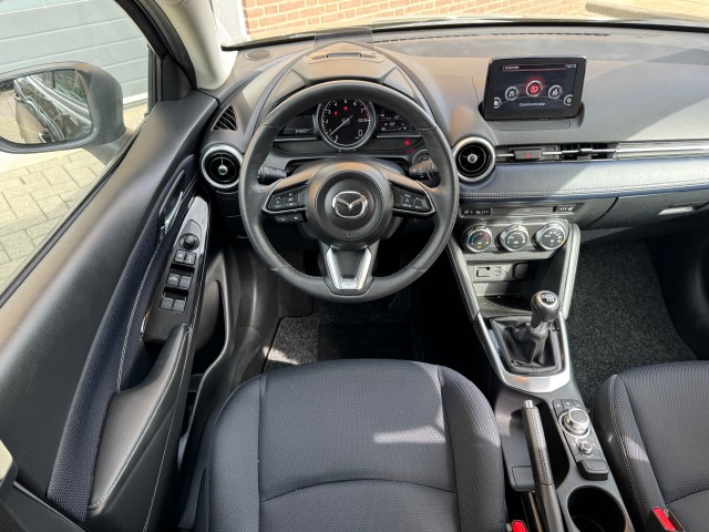MAZDA 2 1.5 SKYACTIV-G LUXURY 5-DEURS NAVI/LED/CRUISE/CAMERA/NL-AUTO/1E EIG., Autobedrijf Gert van Keulen, Bathmen