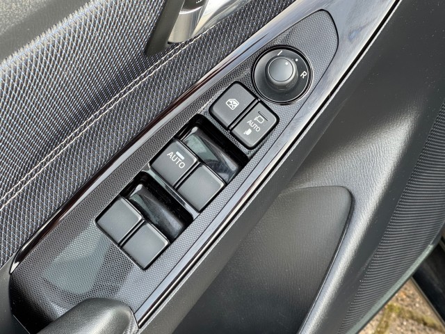 MAZDA 2 1.5 SKYACTIV-G LUXURY 5-DEURS NAVI/LED/CRUISE/CAMERA/NL-AUTO/1E EIG., Autobedrijf Gert van Keulen, Bathmen