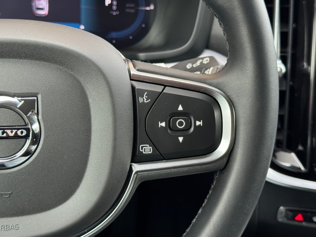 VOLVO V60 2.0 T6 PLUG-IN HYBRID AWD CORE BRIGHT NL-AUTO/1EIG./68.000KM! , Autobedrijf Gert van Keulen, Bathmen