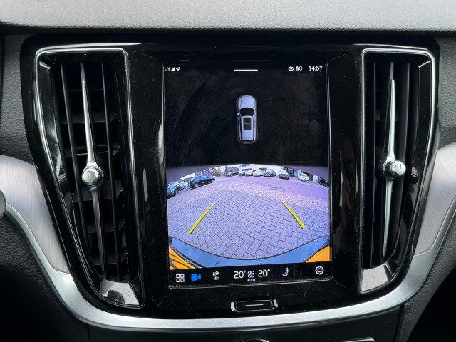 VOLVO V60 2.0 T6 PLUG-IN HYBRID AWD CORE BRIGHT NL-AUTO/1EIG./68.000KM! , Autobedrijf Gert van Keulen, Bathmen