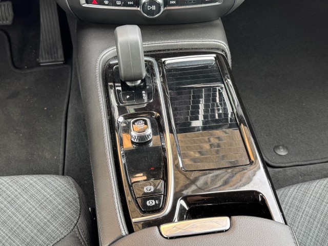 VOLVO V60 2.0 T6 PLUG-IN HYBRID AWD CORE BRIGHT NL-AUTO/1EIG./68.000KM! , Autobedrijf Gert van Keulen, Bathmen