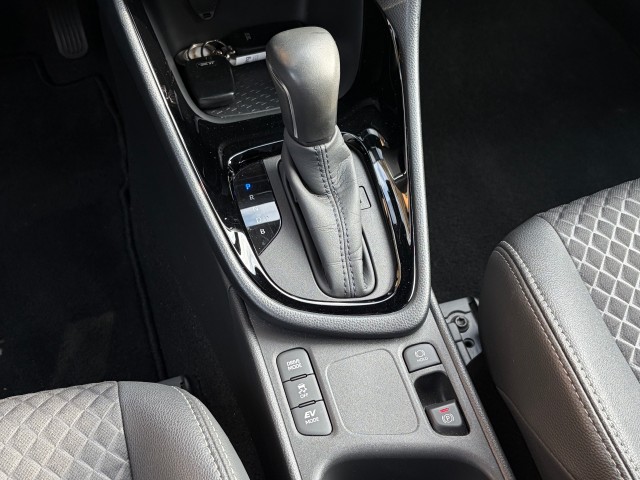 TOYOTA YARIS 1.5 Hybrid Launch Edition, Autobedrijf Gert van Keulen, Bathmen