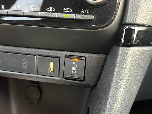 TOYOTA YARIS 1.5 Hybrid Launch Edition, Autobedrijf Gert van Keulen, Bathmen