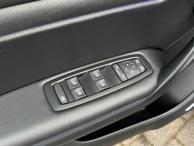 RENAULT MEGANE ESTATE TCe 130 GT-LINE NL-AUTO, Autobedrijf Gert van Keulen, Bathmen