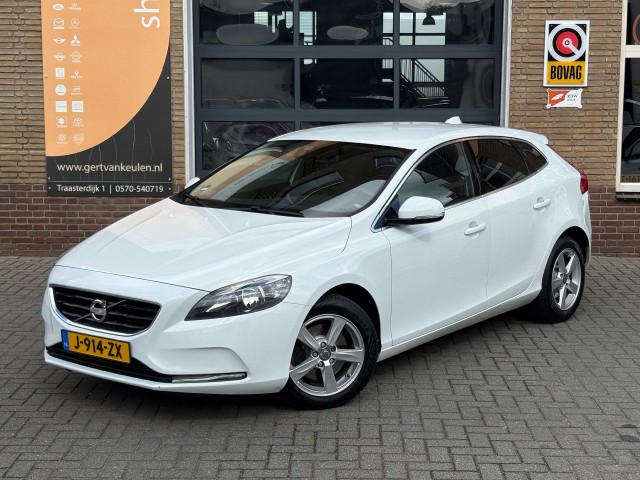 VOLVO V40 1.6 T2 MOMENTUM NAVI/LMV, Autobedrijf Gert van Keulen, Bathmen