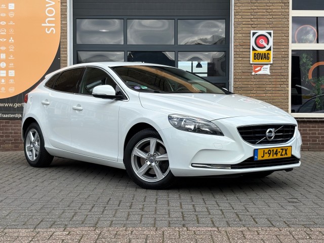 VOLVO V40 1.6 T2 MOMENTUM NAVI/LMV, Autobedrijf Gert van Keulen, Bathmen