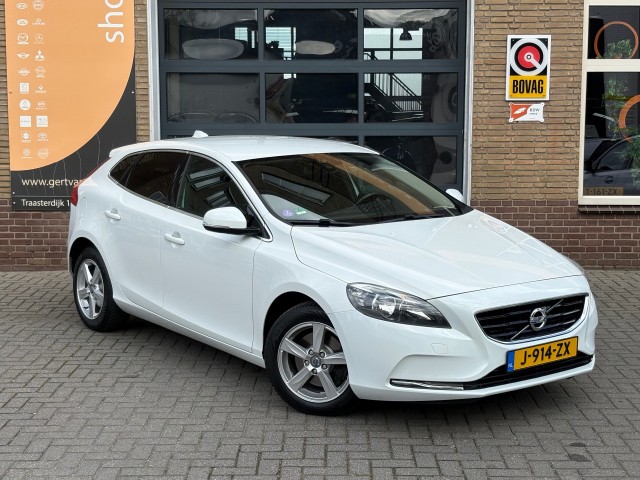 VOLVO V40 1.6 T2 MOMENTUM NAVI/LMV, Autobedrijf Gert van Keulen, Bathmen