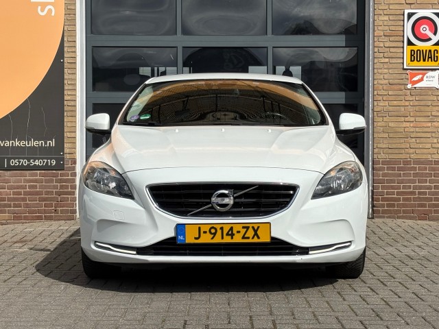 VOLVO V40 1.6 T2 MOMENTUM NAVI/LMV, Autobedrijf Gert van Keulen, Bathmen