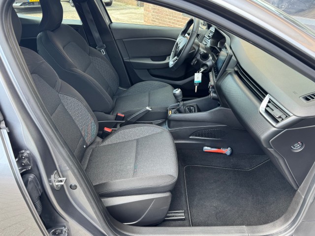 RENAULT CLIO 1.0 TCE 90 EQUILIBRE 5-DEURS AIRCO/CRUISE/CARPLAY/NL-AUTO/1 EIG., Autobedrijf Gert van Keulen, Bathmen