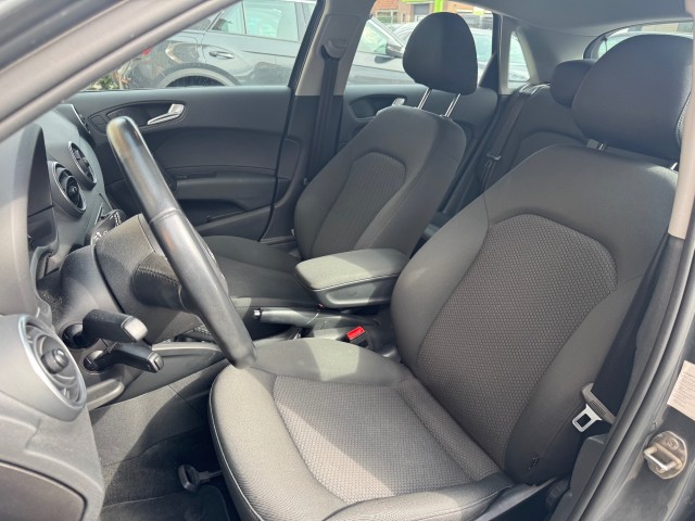 AUDI A1 SPORTBACK 1.0 TFSI PROLINE NAVI/CRUISE/LMV/NL-AUTO , Autobedrijf Gert van Keulen, Bathmen