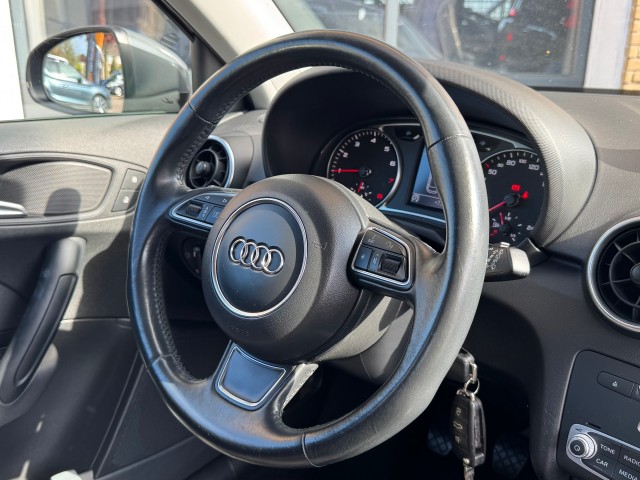 AUDI A1 SPORTBACK 1.0 TFSI PROLINE NAVI/CRUISE/LMV/NL-AUTO , Autobedrijf Gert van Keulen, Bathmen
