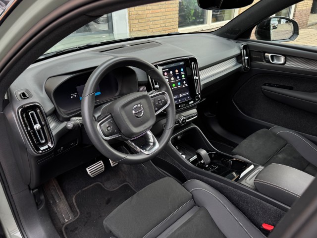 VOLVO XC40 RECHARGE PRO 70KWh PANODAK/2-TONE/LED/CARPLAY/NL-AUTO/1E EIG., Autobedrijf Gert van Keulen, Bathmen