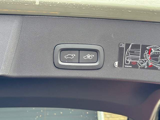 VOLVO XC40 RECHARGE PRO 70KWh PANODAK/2-TONE/LED/CARPLAY/NL-AUTO/1E EIG., Autobedrijf Gert van Keulen, Bathmen