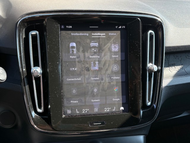 VOLVO XC40 RECHARGE CORE 70 KWh 2-TONE/NL-AUTO/1E EIG. , Autobedrijf Gert van Keulen, Bathmen