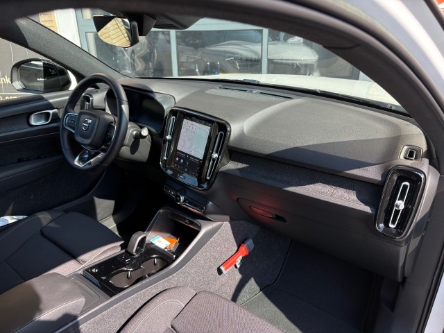 VOLVO XC40 RECHARGE CORE 70 KWh 2-TONE/NL-AUTO/1E EIG. , Autobedrijf Gert van Keulen, Bathmen