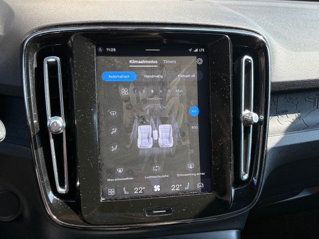 VOLVO XC40 RECHARGE CORE 70 KWh 2-TONE/NL-AUTO/1E EIG. , Autobedrijf Gert van Keulen, Bathmen