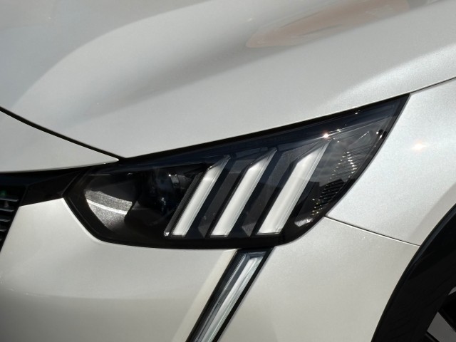 PEUGEOT 208 1.2 GT PACK 5-DEURS/NL-AUTO/1E EIG./28.000 KM!, Autobedrijf Gert van Keulen, Bathmen