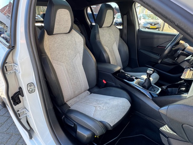 PEUGEOT 208 1.2 GT PACK 5-DEURS/NL-AUTO/1E EIG./28.000 KM!, Autobedrijf Gert van Keulen, Bathmen