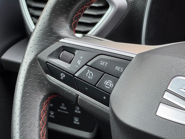 SEAT LEON 1.5 TSI FR BUSINESS INTENSE  FULL OPTIONS!, Autobedrijf Gert van Keulen, Bathmen
