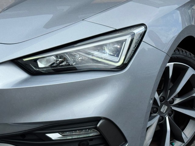 SEAT LEON 1.5 TSI FR BUSINESS INTENSE  FULL OPTIONS!, Autobedrijf Gert van Keulen, Bathmen