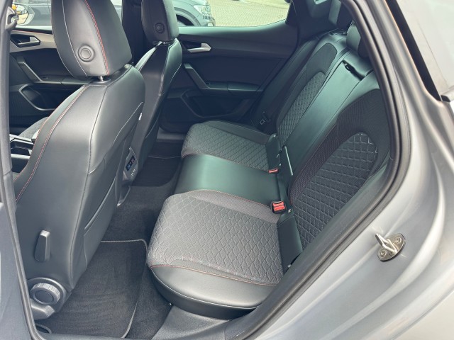 SEAT LEON 1.5 TSI FR BUSINESS INTENSE  FULL OPTIONS!, Autobedrijf Gert van Keulen, Bathmen