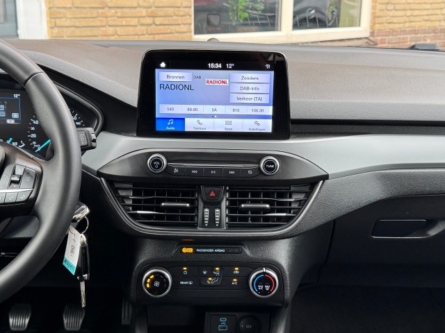 FORD FOCUS 1.0 ECOBOOST HYBRIDE 125PK CONNECTED TREKHAAK 67.000KM!, Autobedrijf Gert van Keulen, Bathmen