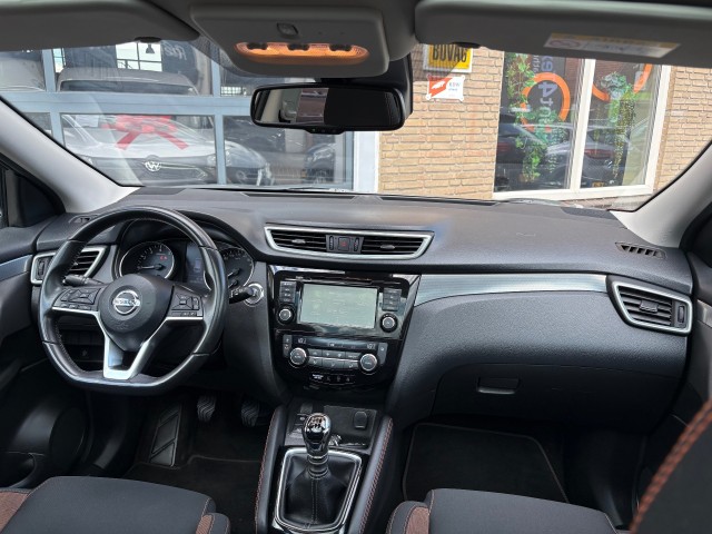 NISSAN QASHQAI 1.3 DIG-T N-MOTION PANO/NAVI, Autobedrijf Gert van Keulen, Bathmen