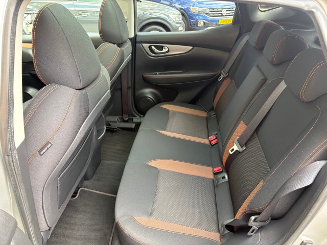 NISSAN QASHQAI 1.3 DIG-T N-MOTION PANO/NAVI, Autobedrijf Gert van Keulen, Bathmen