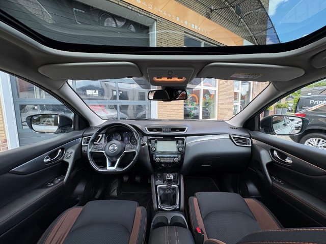 NISSAN QASHQAI 1.3 DIG-T N-MOTION PANO/NAVI, Autobedrijf Gert van Keulen, Bathmen