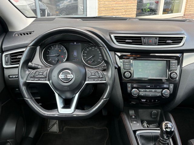 NISSAN QASHQAI 1.3 DIG-T N-MOTION PANO/NAVI, Autobedrijf Gert van Keulen, Bathmen