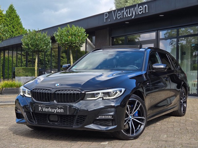 Bmw 3-serie - 330E M SPORT I PANORAMA I HARMAN KARDON I LASER I