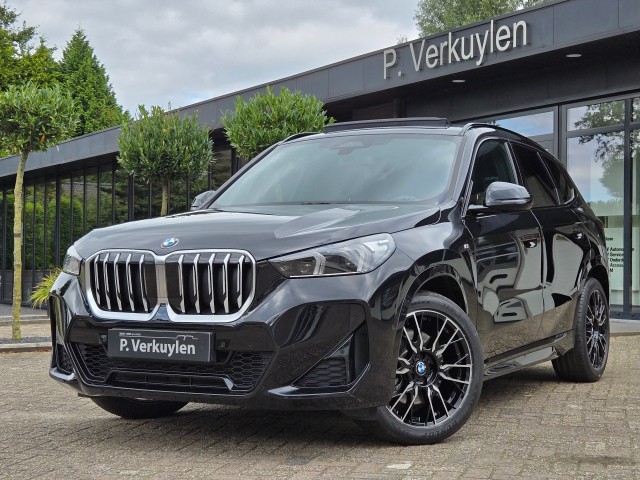 BMW X1 23I XDRIVE M SPORT I PANORAMA I HARMAN KARDON I HEAD UP I, Autobedrijf P. Verkuylen, Schijndel