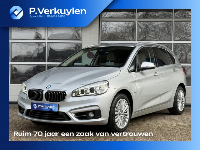 Bmw 2-serie - Active Tourer 225i High Executive LUXURY LINE   TREKHAAK   ELEKTR. SPORTSTOELEN   CAMERA   STOELVERWARMING  