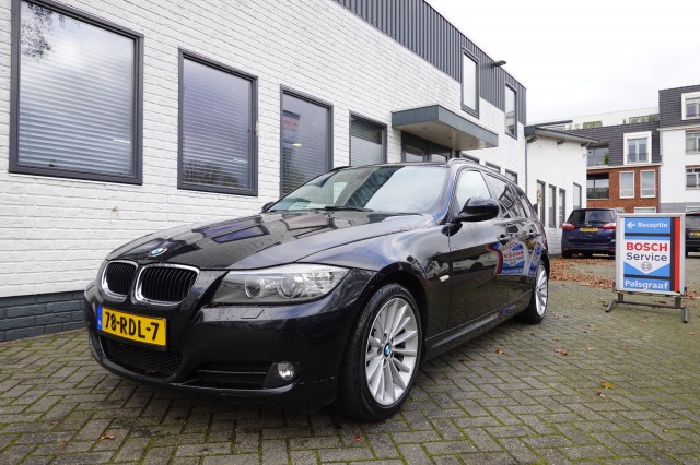 BMW 3-SERIE 318I CORP.L.BNS LINE, Bosch Car Service Palsgraaf, Rhoon