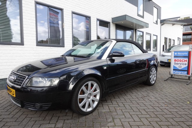 AUDI A4 2.4 V6 EXCLUSIVE 6 cil YOUNG TIMER , Bosch Car Service Palsgraaf, Rhoon