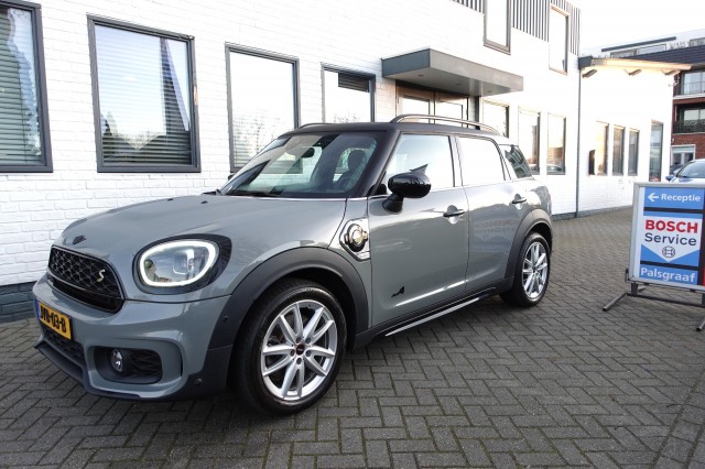 MINI MINI 2.0 CO.S E ALL4 CHIL Panorama , Bosch Car Service Palsgraaf, Rhoon