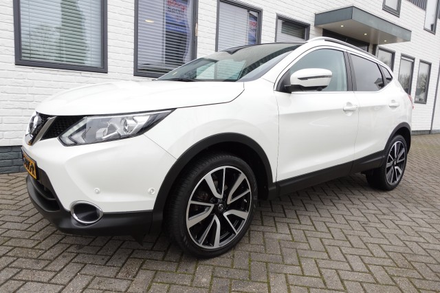 NISSAN QASHQAI 1.2 TEKNA Panorama Leder Camera , Bosch Car Service Palsgraaf, Rhoon