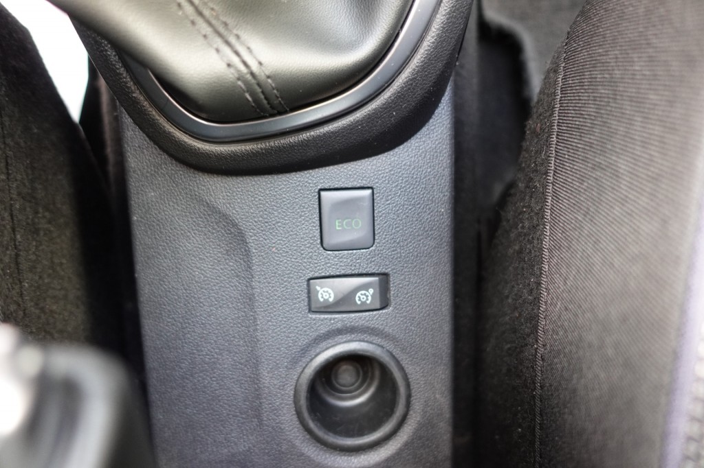 RENAULT, CAPTUR
