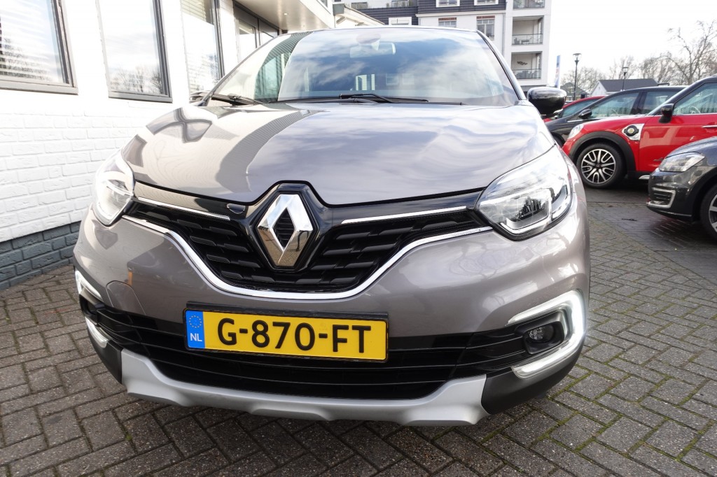 RENAULT, CAPTUR