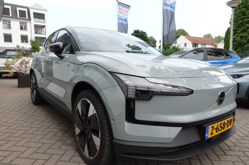 VOLVO, EX30