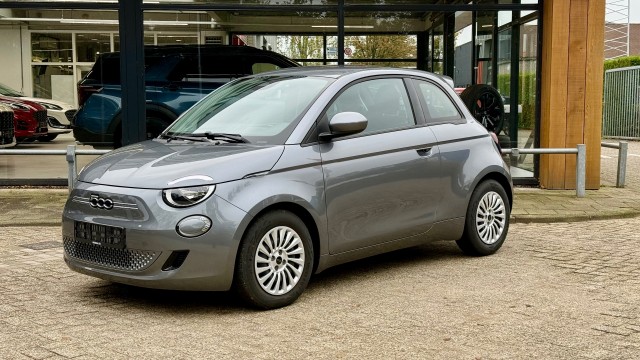 FIAT 500E 500e ACTION 24kwh 11.999 met SEPP subsidie, WEGDAM Autoconsultancy, Losser