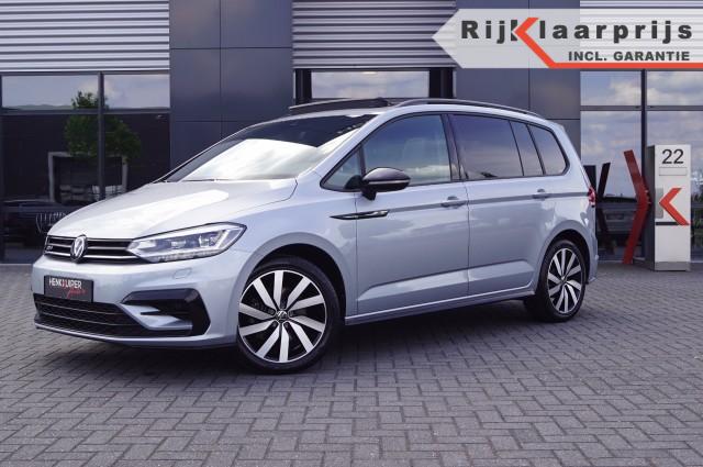 VOLKSWAGEN TOURAN 1.5 TSI DSG R-Line Black st/ 7Pers./Panodak /trekhaak wegkl./ACC, Henk Kuiper Autos, Staphorst