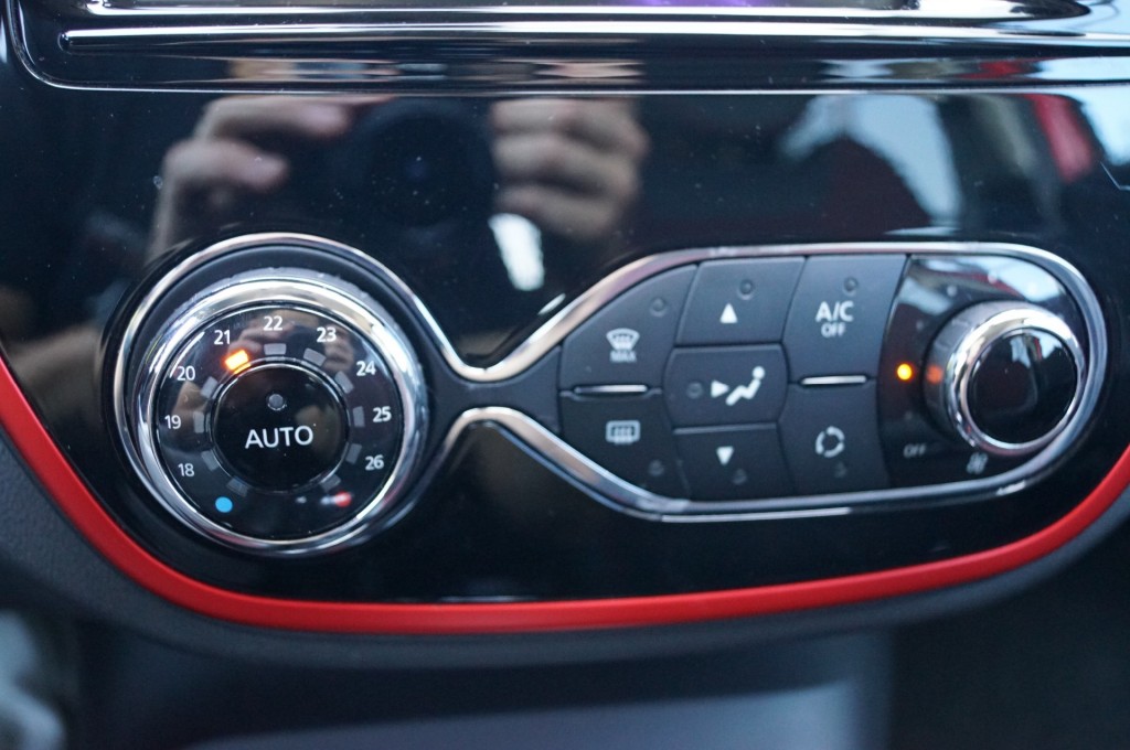 RENAULT, CAPTUR