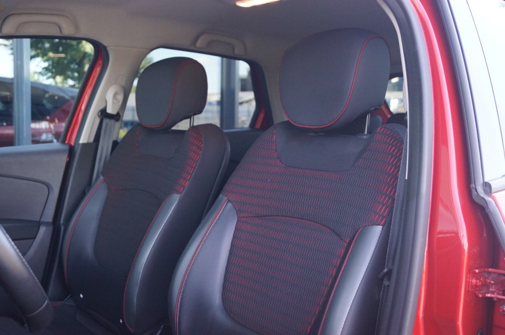 RENAULT, CAPTUR