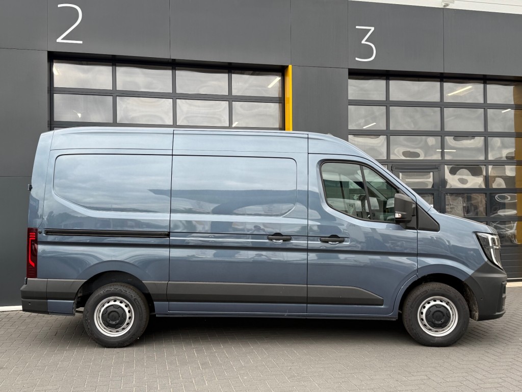 RENAULT MASTER Gesloten Bestel L2H2 T35 dCi 150 BPM Vrij 2024 Nieuw Advance  Trekhaak | Autocentrum Cents BV